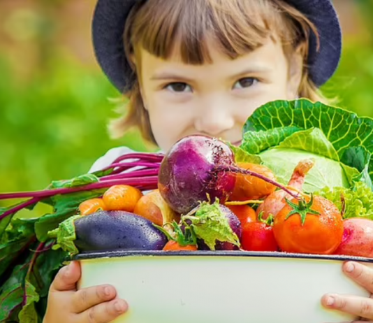 Trẻ nhỏ ăn chay có thể khiến xương phát triển hạn chế